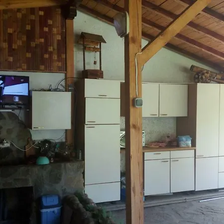 Бочевата Къща Affittacamere Apriltsi (Lovech)